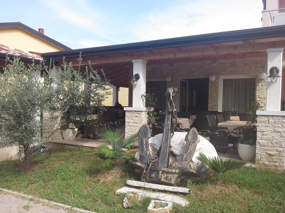 Villa Ancora Savudrija Buitenkant foto